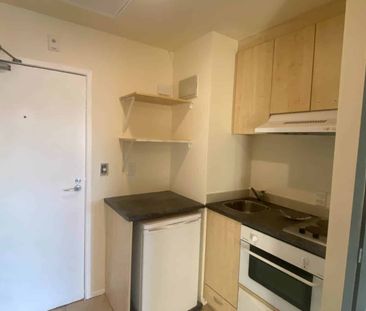 Studio Apartment – Prime Central Living in New... - Photo 2