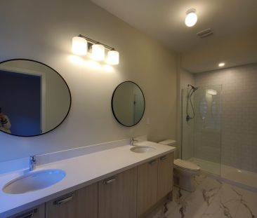 For Lease - 19 Mermot Lane, Richmond Hill, Ontario - Photo 3