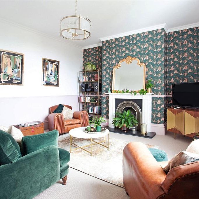 3 bedroom apartment to rent - Photo 1