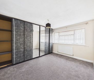 Northborough Road, Slough, Berkshire,SL2 - Photo 2