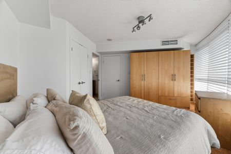 For Lease - 550 Queens Quay Unit# 809, Toronto, Ontario - Photo 4