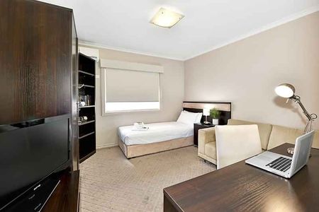 Room 8 (Non Ensuite) - Photo 2