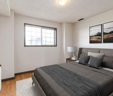 Renovated Suite - 3 Bedroom - Photo 4