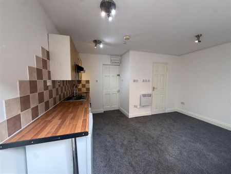 Studio to rent - Photo 4