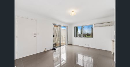 Welcome Home To Comfort And Style In The Heart Of Murarrie! - Photo 2