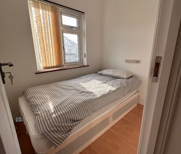 4 bedroom house to rent - Photo 3