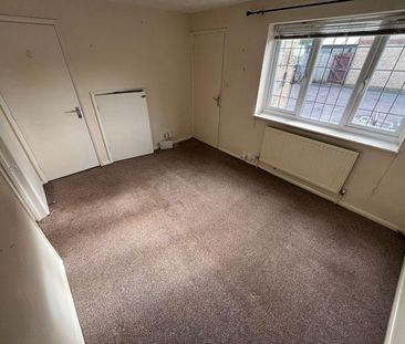 1 bedroom ground floor flat to rent - Photo 1
