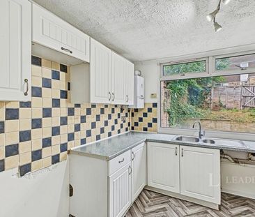 3 bedroom house to rent Swain Court, Northampton, NN3 - Photo 6