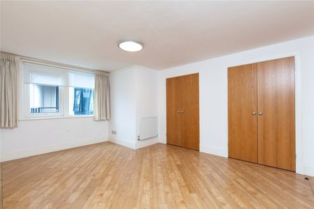 Wadbrook Street, Kingston upon Thames, KT1 flat to rent - Photo 2