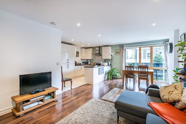 2 bedroom apartment to rent - Photo 1