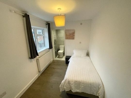 Tower Street, Boston, Property for rent - Photo 1