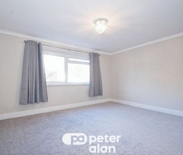 Woodside Court, Llanishen, Cardiff - Photo 3