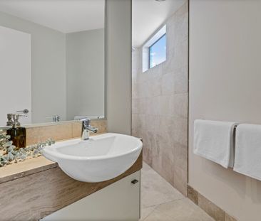 Luxury Waterfront Living! - Photo 1