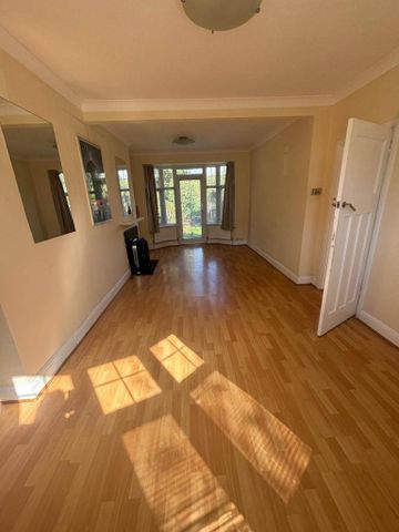 3 bedroom house to rent - Photo 2