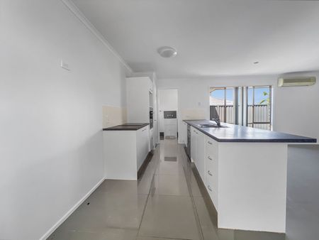 7 Abbey Court, 4300, Springfield Lakes Qld - Photo 4