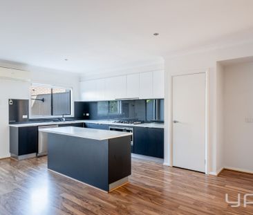 Modern comfort in the heart of Riverwalk! - Photo 2