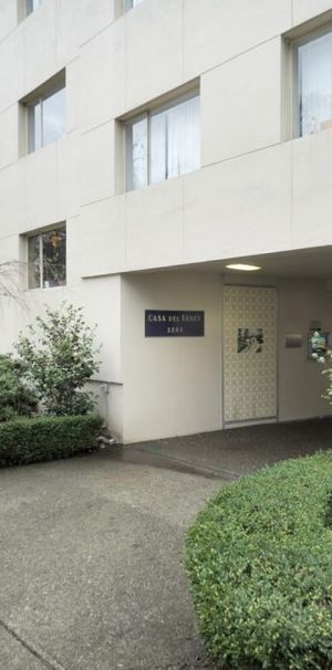 Casa Del Vandt Apartments - Photo 1