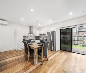 Stunning Spacious Family Home! - Photo 3