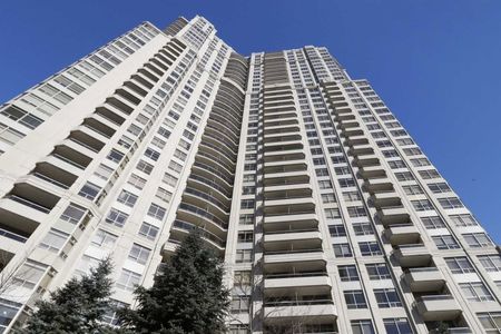 For Lease - 25 Kingsbridge Garden Circle Unit# 723, Mississauga, Ontario - Photo 4
