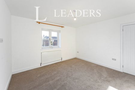 4 bedroom house to rent Mark Lane, East Markham, NG22 - Photo 3