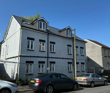 2 bedroom flat to rent - Photo 4