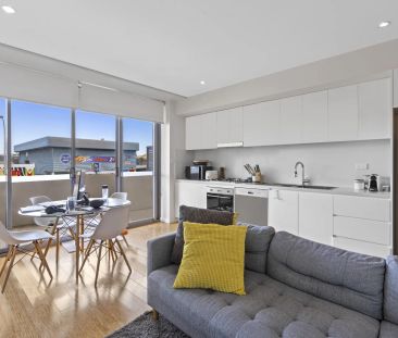 One-Bedroom Apartment in a Convenient Locale - Photo 1