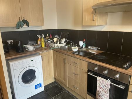 Johnny Ball Lane, Bristol - Photo 4