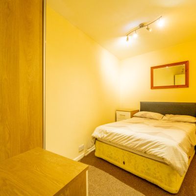 First Floor, 15 Beckside Gardens, Melrosegate - Photo 1