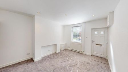 2 bedroom terraced house to rent - Photo 2
