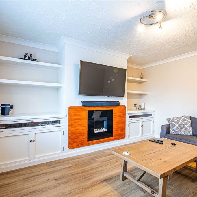 3 bed Terraced House for rent - Photo 1