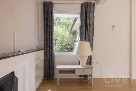 4 bedroom detached house to rent - Photo 2