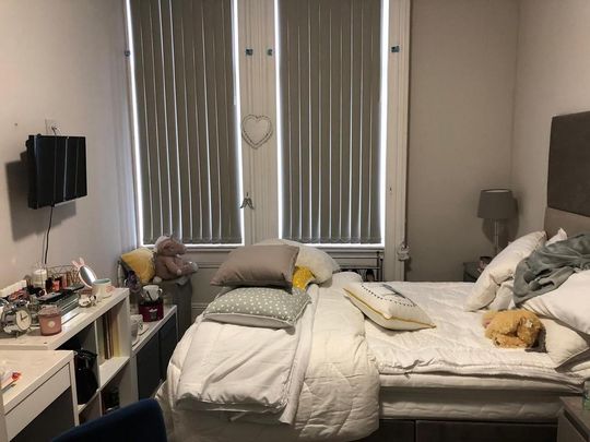 4 bedroom apartment to rent - Photo 1