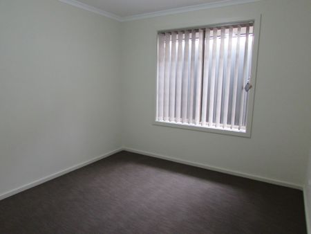 30 Carlson St, Mount Barker SA 5251 - House For Rent | Domain - Photo 5