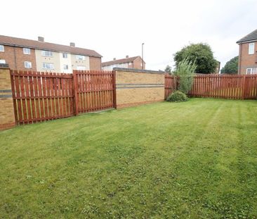 3 Bedroom House - Semi-Detached - Photo 3