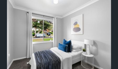 Simple Terrigal Beachside Living - Photo 2