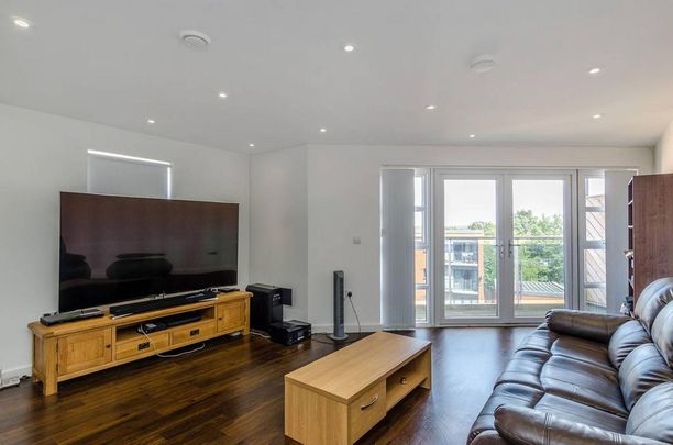 2 bedroom flat to rent - Photo 1