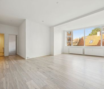 Rummelig 3-værelses lejlighed med central beliggenhed på Nørresundb... - Photo 1