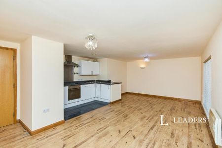 2 bedroom flat to rent - Photo 2