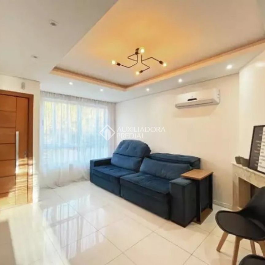 Casa com 3 quartos e 195m² para alugar em Guarujá, Porto Alegre. - Photo 1