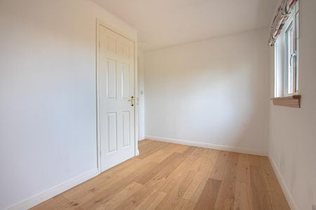 2 bedroom semi-detached house to rent - Photo 5