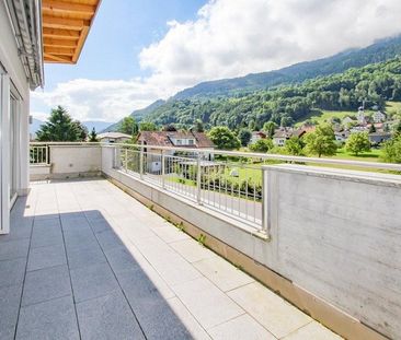 Schöne Attika-Wohnung zu vermieten - Photo 1