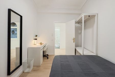 Carrer de Jonqueres, Barcelona, Catalonia 08003 - Photo 5