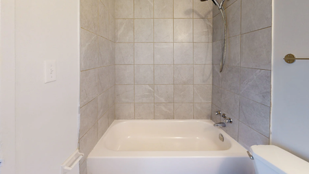 Bachelor Apartment - Photo 5