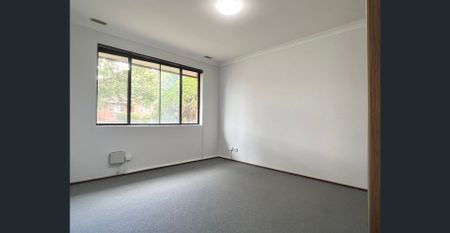 Spacious Family Home in a Convenient Blacktown Location - Photo 3