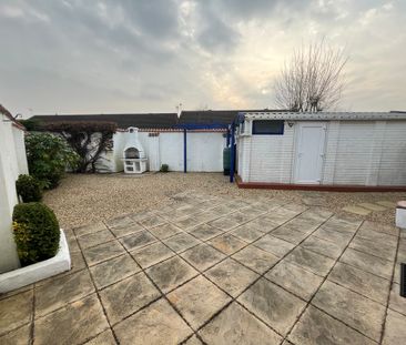 1 bedroom Semi-Detached Bungalow to let - Photo 3