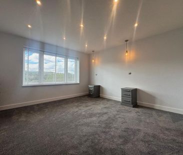 5 bedroom detached house to rent - Photo 3