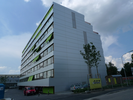 Trendige Wohnung mit Loggia - super Gelegenheit - Photo 2