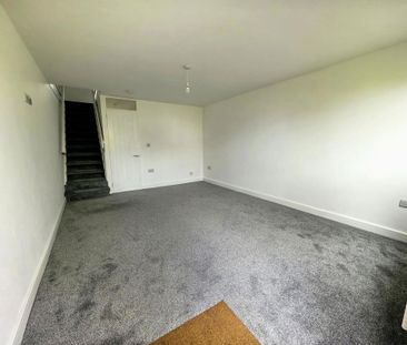 2 bedroom end of terrace house to rent - Photo 1