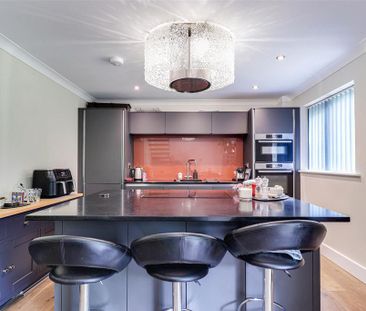3 bedroom maisonette to rent - Photo 6