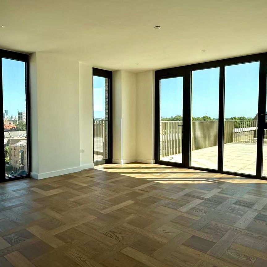 3 Bed Flat, Boxwood Gardens, E1W - Photo 1